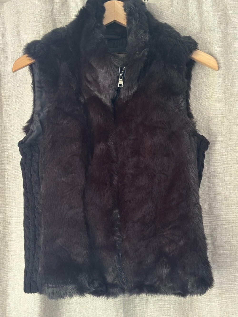 Ci Sono by Cavalini  Black Faux Fur Vest!